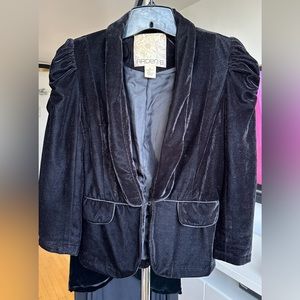 VICTORIAN~INSPIRED VELVET JACKET w/ 3/4 LENGTH SLEEVES  & PEPLUM